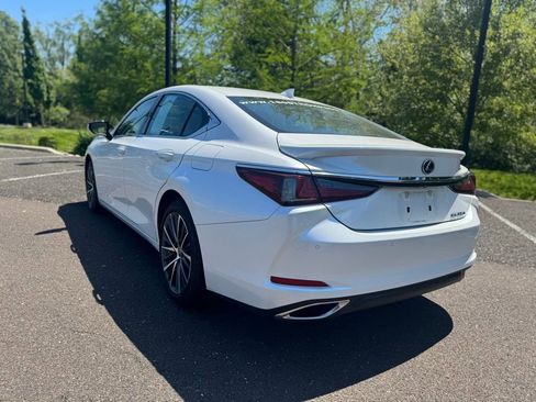 Used 2025 Lexus ES 350 w/ Premium Package FWD image 3