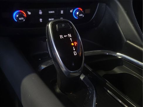 Used 2021 Buick Enclave Essence w/ Sport Touring Edition image 26