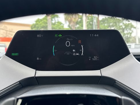 New 2026 Toyota Prius Plug-In Hybrid FWD image 32
