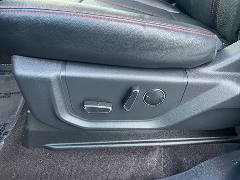 Certified 2022 Ford Expedition Limited image 15