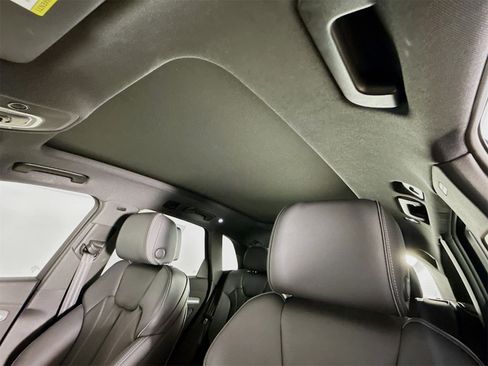 Certified 2025 Audi Q5 2.0T Premium image 21