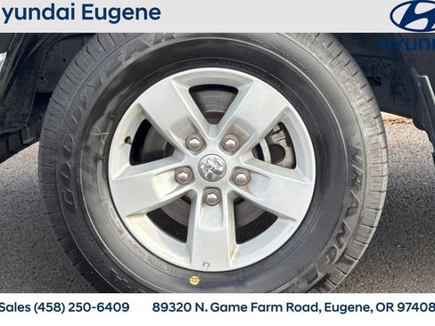 Used 2024 RAM 1500 Classic SLT image 31