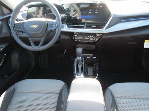 New 2026 Chevrolet Trax LT image 16