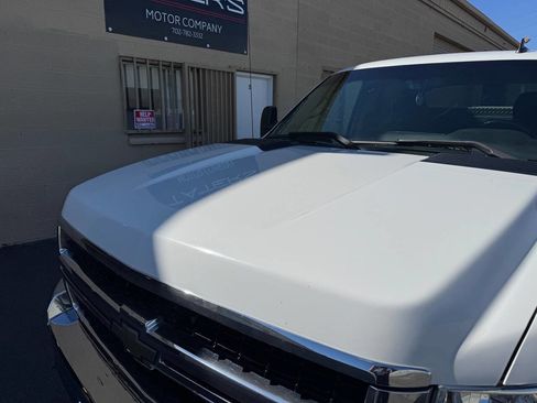 Used 2008 Chevrolet Silverado 2500 LT w/ 1LT Convenience Package image 15