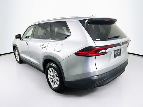 Used 2025 Toyota Grand Highlander FWD image 5