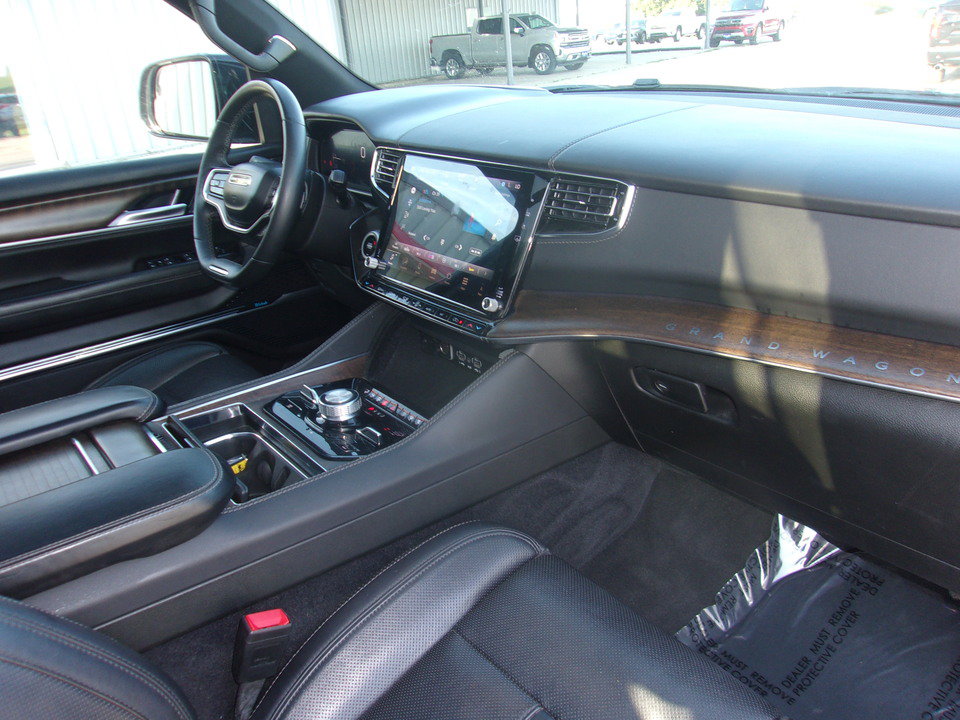 Used 2024 Jeep Grand Wagoneer L 4WD image 14