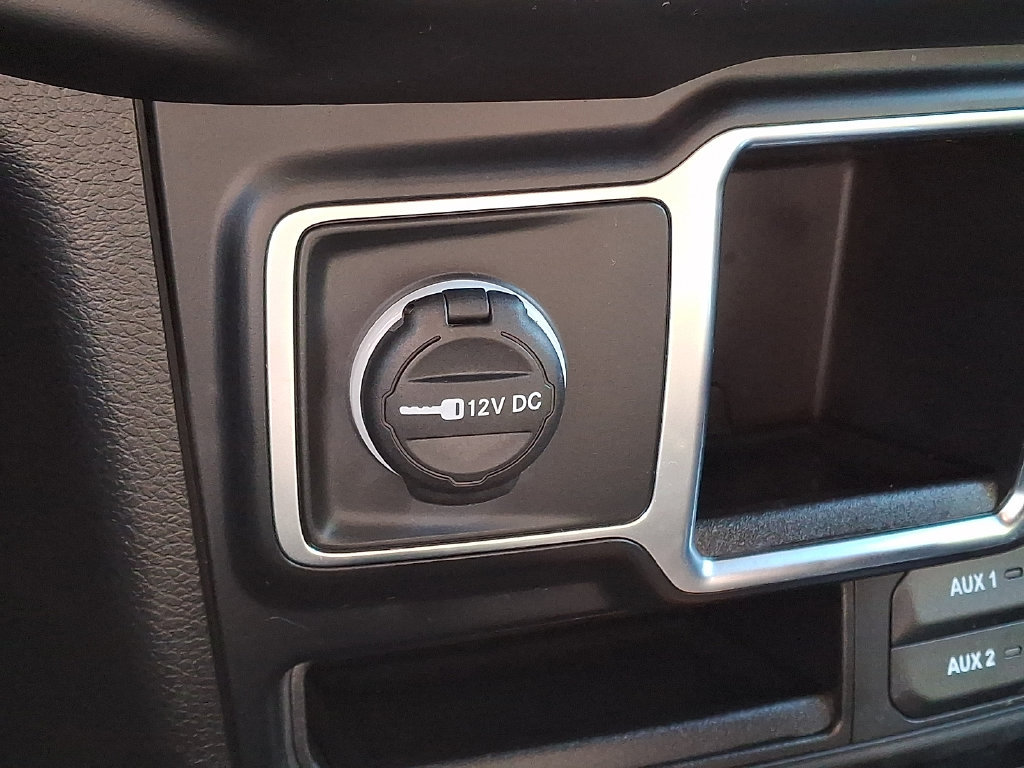 Used 2023 Jeep Wrangler Unlimited Sport AWD/4WD image 23