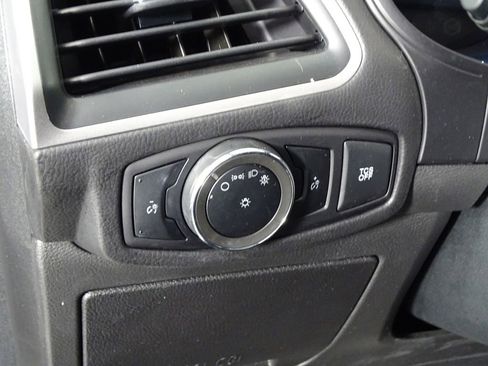 Used 2024 Ford Edge SEL image 18