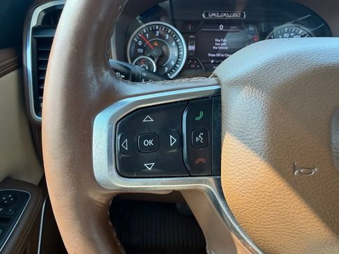Used 2019 RAM 1500 Laramie AWD/4WD image 24