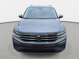 Used 2023 Volkswagen Tiguan SE image 2