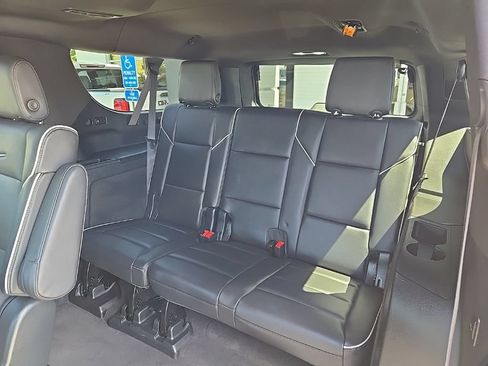 Used 2023 Cadillac Escalade ESV Premium Luxury AWD/4WD image 61