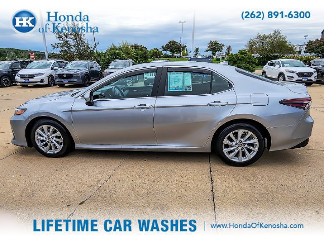 Used 2022 Toyota Camry LE w/ Cold Weather Package FWD image 8
