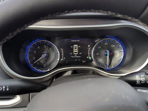 New 2026 Chrysler Voyager LX FWD image 21