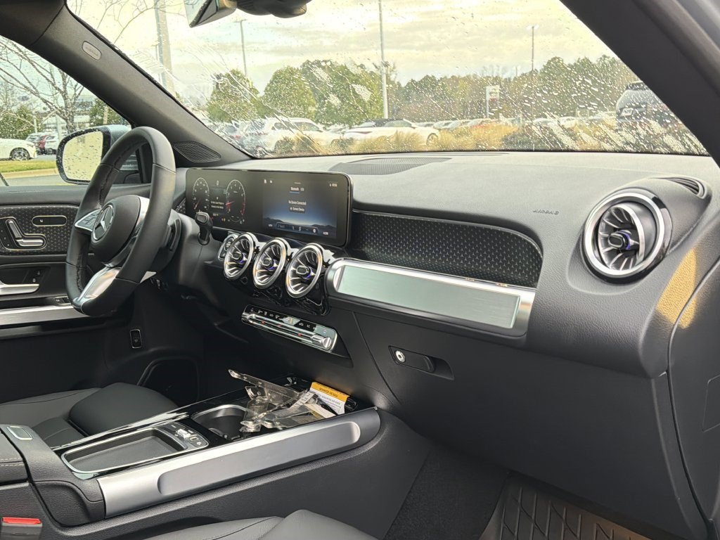 Certified 2026 Mercedes-Benz GLB 250 4MATIC image 26