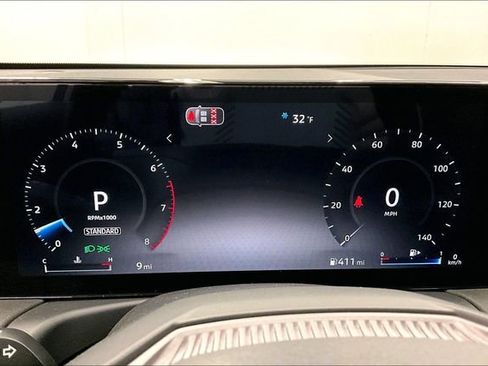 New 2026 Nissan Sentra SR w/ SR Premium Package FWD image 23