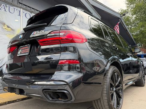 Used 2022 BMW X7 M50i w/ Dynamic Handling Package AWD/4WD image 3