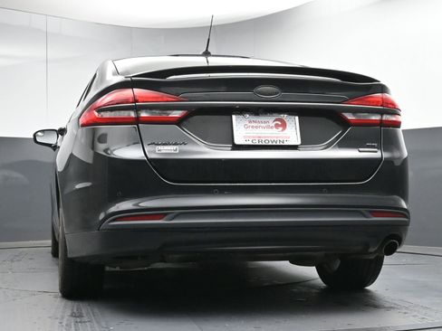 Used 2018 Ford Fusion SE w/ Equipment Group 201A image 27