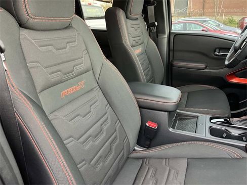 Used 2025 Nissan Frontier Pro-X w/ Pro Convenience Package image 25
