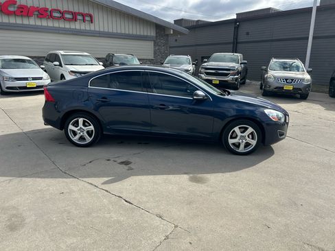 Used 2013 Volvo S60 T5 image 2