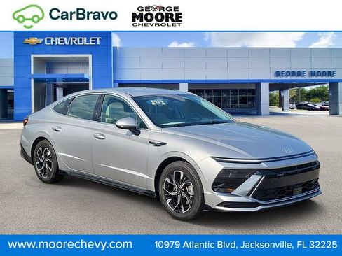 Used 2025 Hyundai Sonata SEL FWD image 1