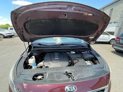Used 2018 Kia Sedona SX FWD image 31