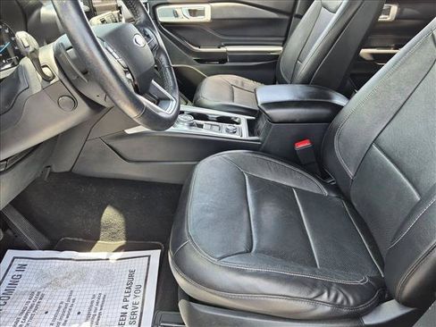 Used 2020 Ford Explorer Limited AWD/4WD image 16