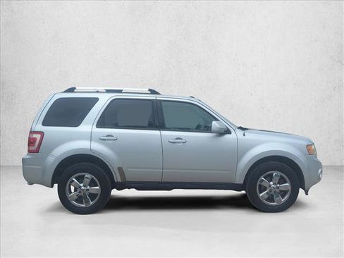 Used 2010 Ford Escape Limited FWD image 4