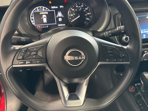 Used 2024 Nissan Kicks SV image 32