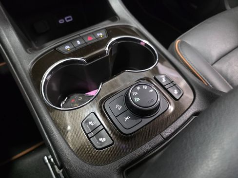 Used 2021 GMC Acadia AT4 w/ Trailering Package AWD/4WD image 23