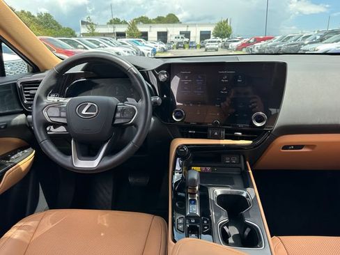 Used 2024 Lexus NX 350 AWD image 16