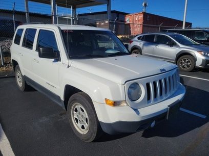 Used 2014 Jeep Patriot Sport w/ Power Value Group