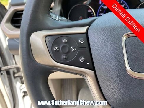 Used 2023 GMC Acadia Denali AWD/4WD image 22
