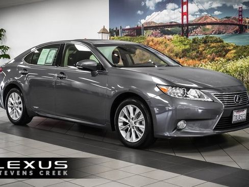 Used 2013 Lexus ES 300h 300h image 1