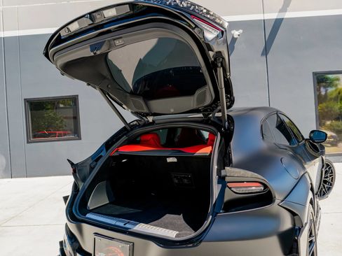 Used 2025 Ferrari Purosangue AWD/4WD image 77