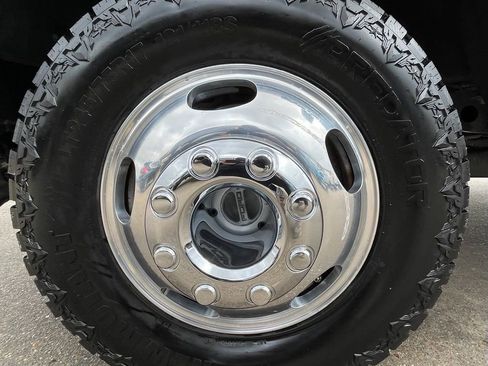 Used 2019 Ford F350 Lariat w/ Lariat Value Package image 14