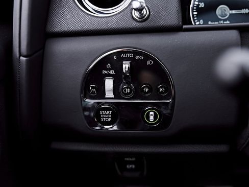Used 2020 Rolls-Royce Cullinan AWD/4WD image 71