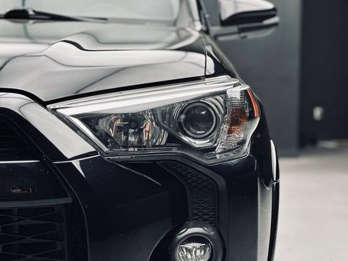 Used 2017 Toyota 4Runner SR5 Premium AWD/4WD image 13