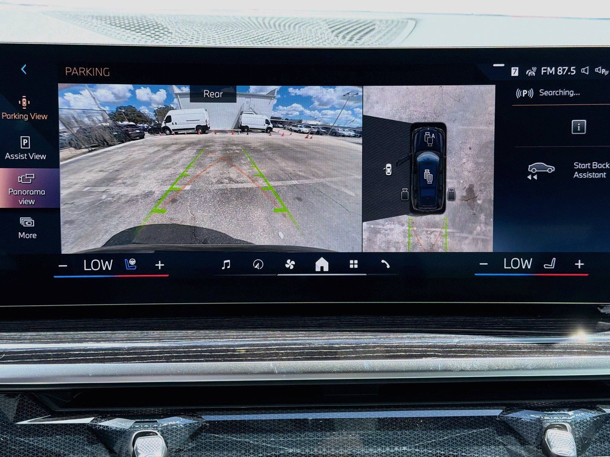 New 2027 BMW X7 xDrive40i w/ M Sport Package AWD/4WD image 36