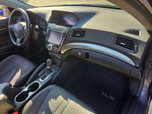 Used 2022 Acura ILX w/ Premium Package FWD image 25