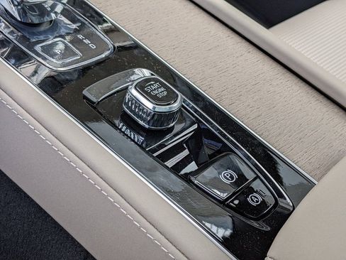 New 2026 Volvo XC90 B6 Ultra w/ Protection Package Premier image 20