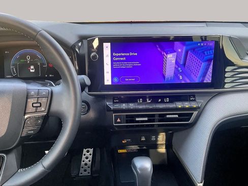 Used 2025 Toyota Camry SE w/ Multimedia Upgrade Package FWD image 7
