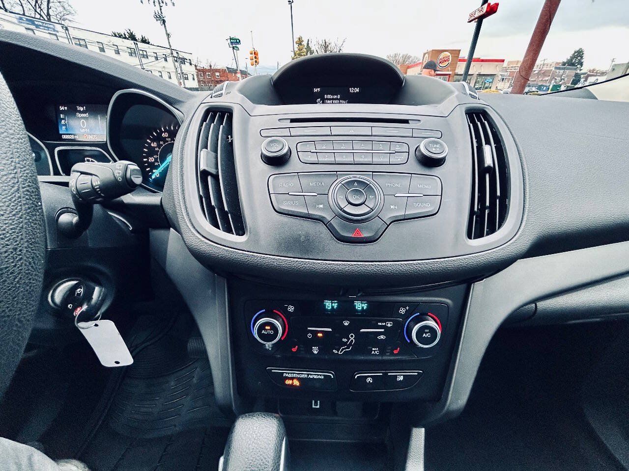 Used 2018 Ford Escape SE AWD/4WD image 13