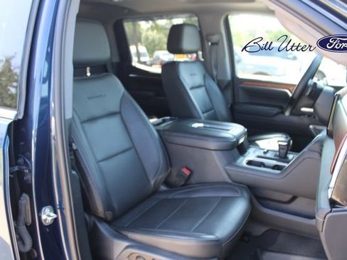 Used 2022 GMC Sierra 1500 Denali w/ Denali Reserve Package AWD/4WD image 12