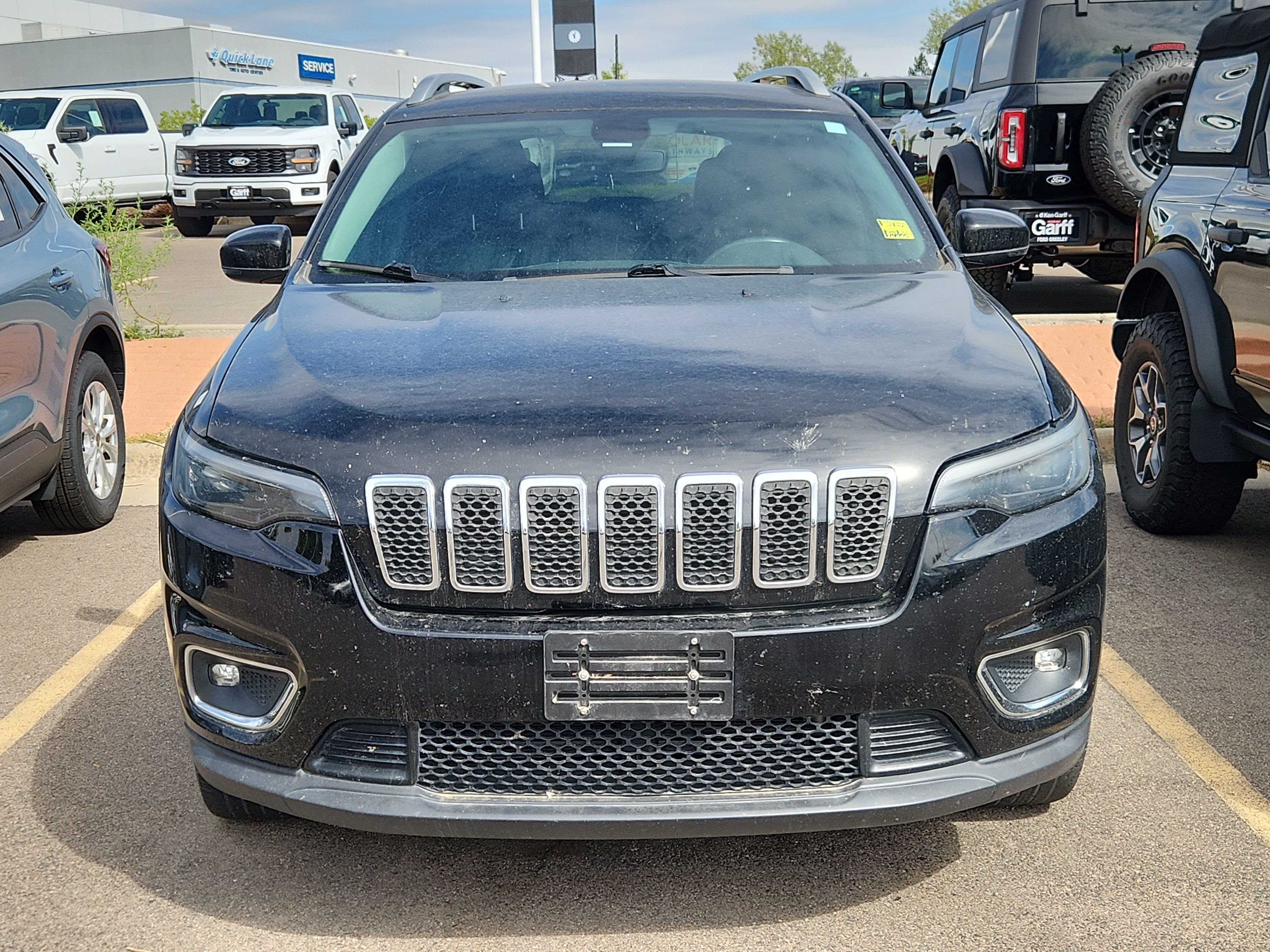 Used 2019 Jeep Cherokee Limited AWD/4WD image 2