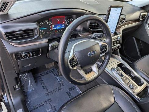 Used 2024 Ford Explorer Limited w/ Limited Technology Package image 10