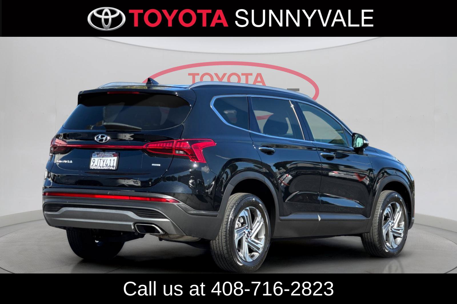 Used 2023 Hyundai Santa Fe SEL AWD/4WD image 3