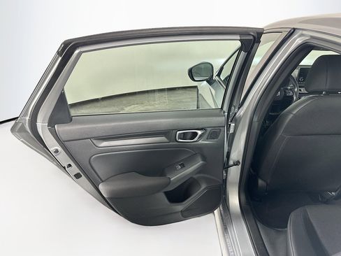 Used 2025 Honda Civic Sport image 25