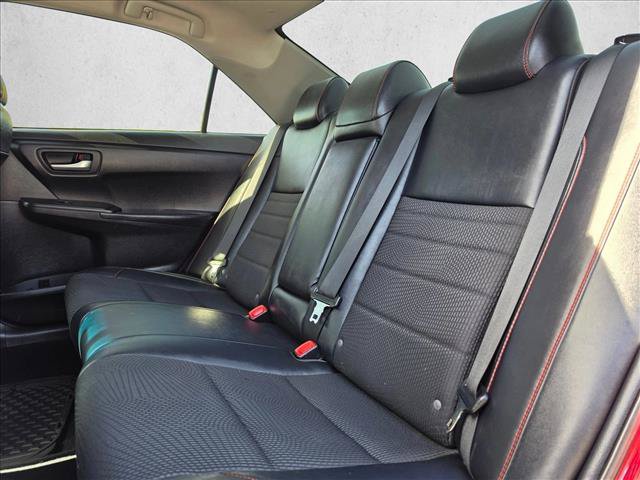 Used 2016 Toyota Camry SE FWD image 16