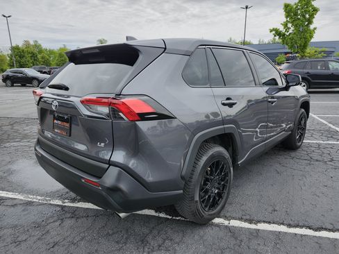 Used 2023 Toyota RAV4 LE FWD image 15