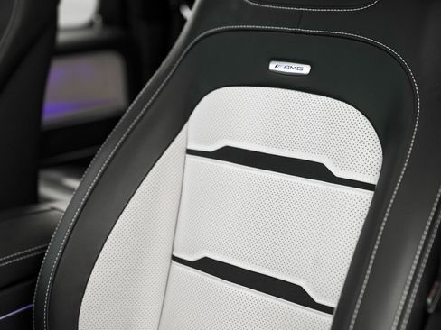 Used 2025 Mercedes-Benz G 63 AMG 4MATIC image 11